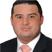 Licenciado en Filosofía con vocación por la enseñanza